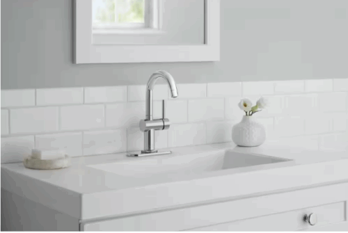 Single Hole Single-Handle Deck Mount High-Arc Bathroom Faucet